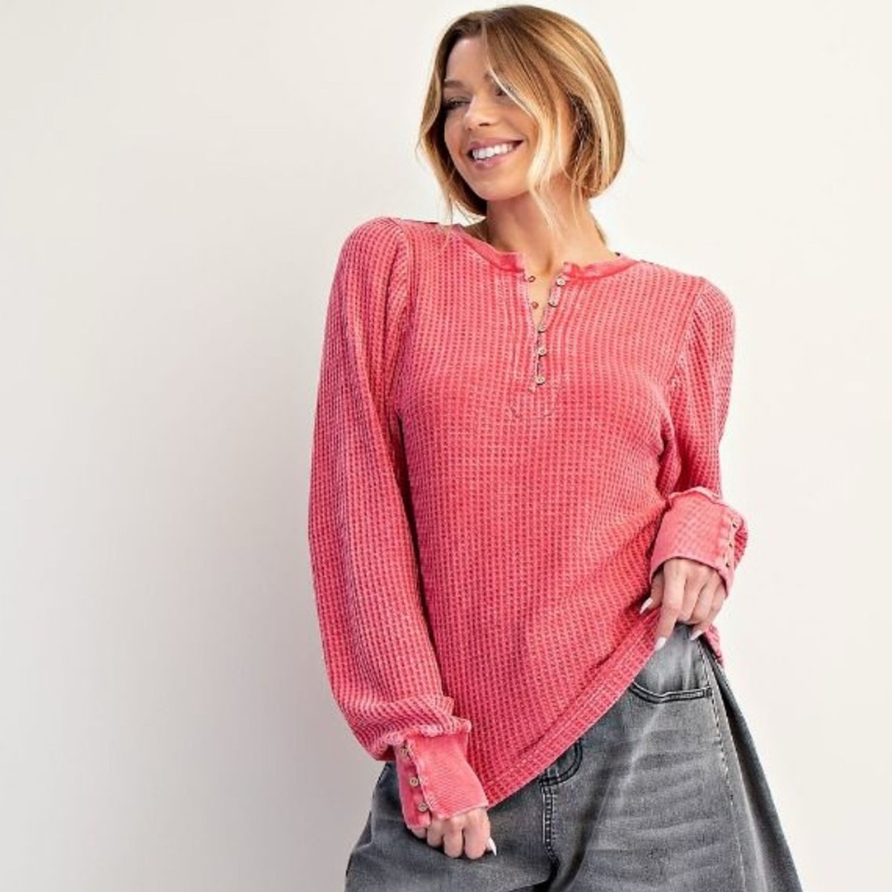 Easel Coral Waffle Knit Short Sleeve Top
